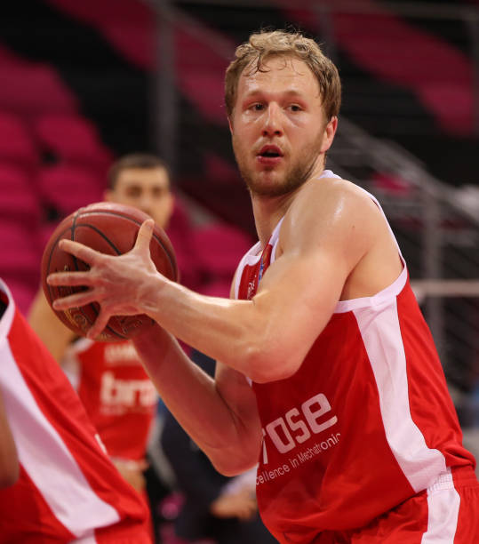 然地融入文 然地融入文